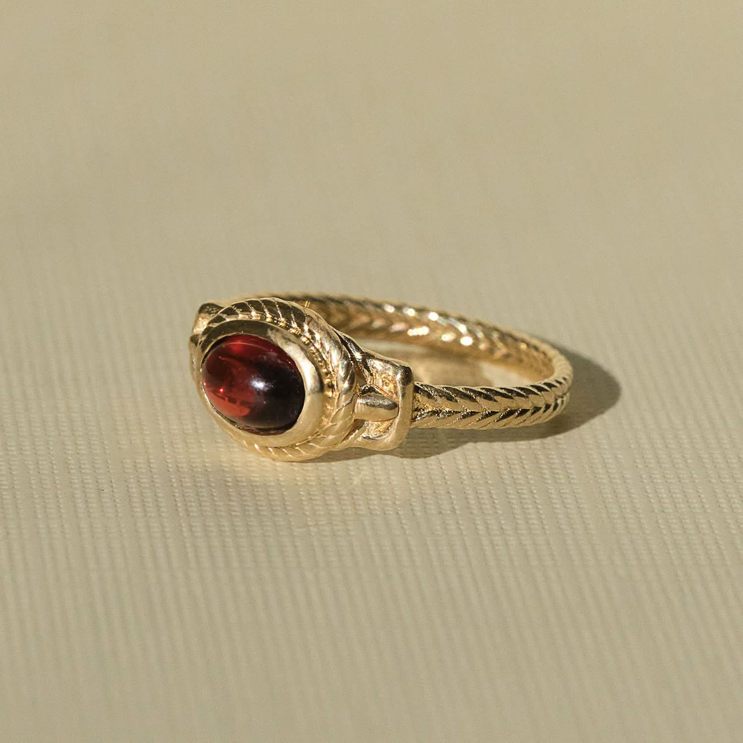 Ancient Heirloom Ring - Garnet - COMMON ERA